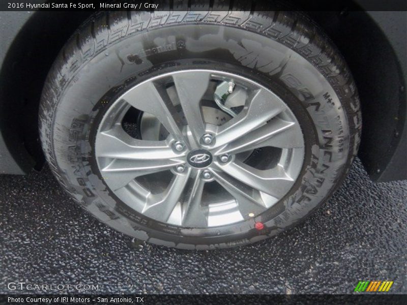 Mineral Gray / Gray 2016 Hyundai Santa Fe Sport
