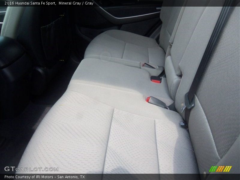 Mineral Gray / Gray 2016 Hyundai Santa Fe Sport