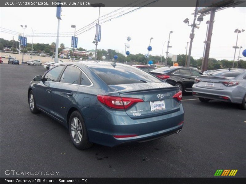 Nouveau Blue / Beige 2016 Hyundai Sonata SE
