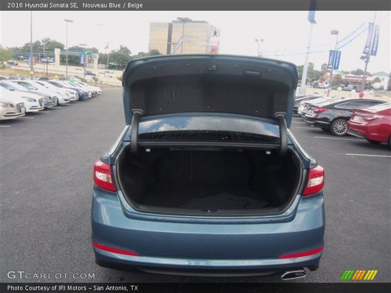 Nouveau Blue / Beige 2016 Hyundai Sonata SE