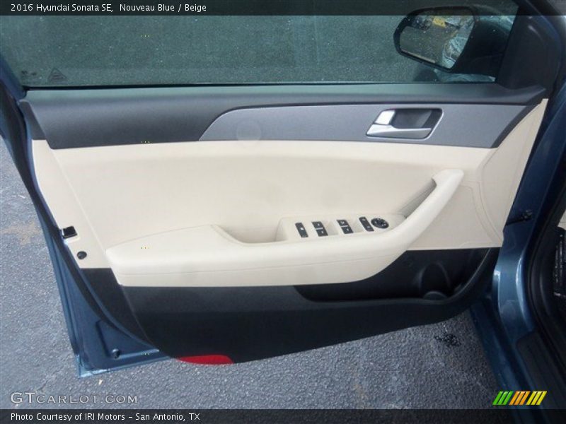 Nouveau Blue / Beige 2016 Hyundai Sonata SE