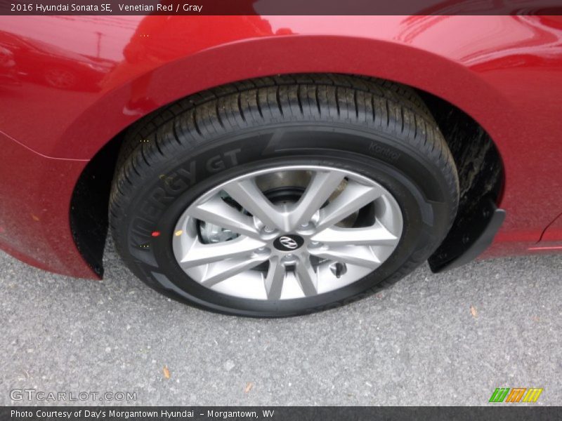 Venetian Red / Gray 2016 Hyundai Sonata SE