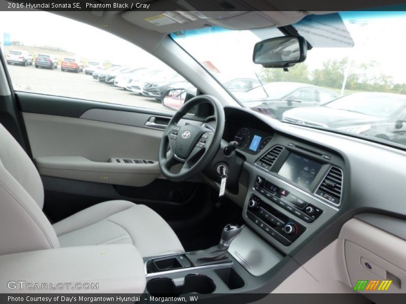 Phantom Black / Gray 2016 Hyundai Sonata SE