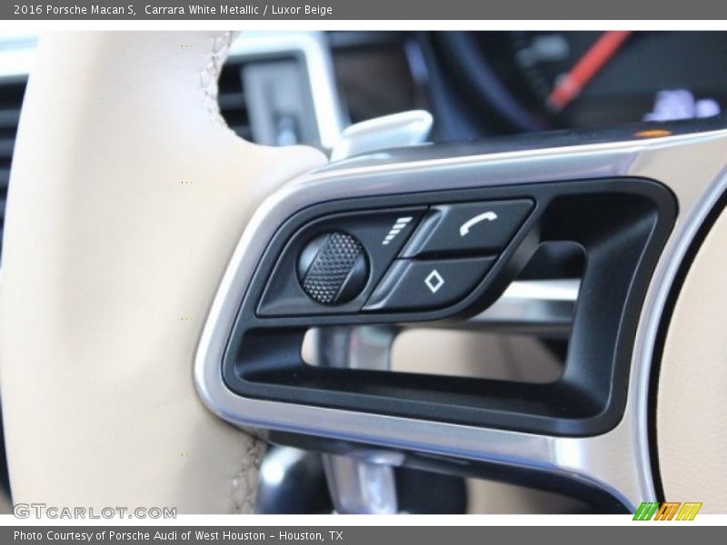 Carrara White Metallic / Luxor Beige 2016 Porsche Macan S