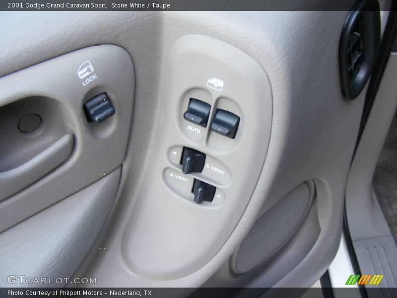 Stone White / Taupe 2001 Dodge Grand Caravan Sport