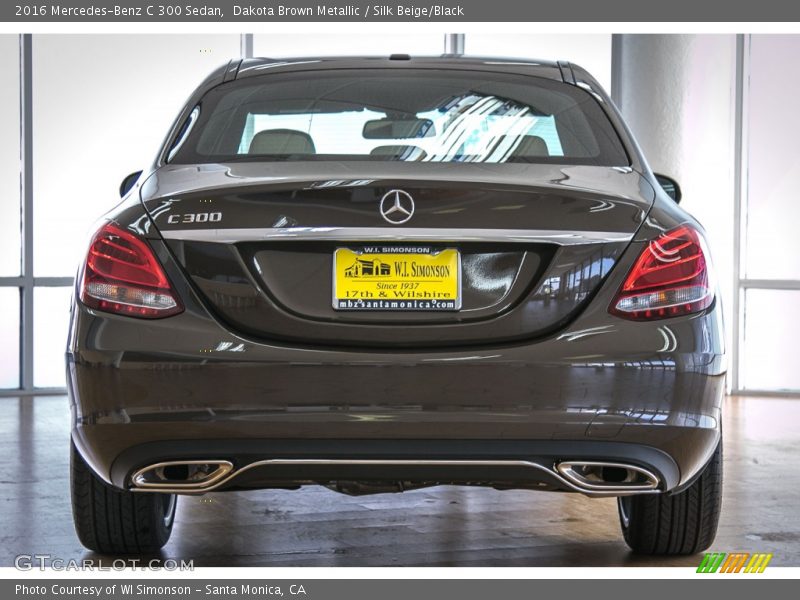 Dakota Brown Metallic / Silk Beige/Black 2016 Mercedes-Benz C 300 Sedan