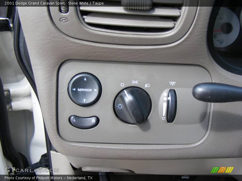 Stone White / Taupe 2001 Dodge Grand Caravan Sport