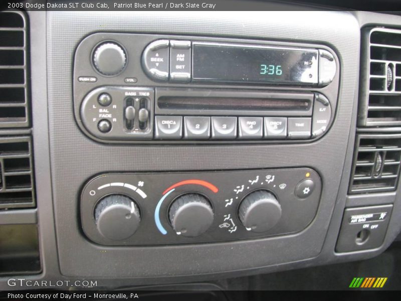 Patriot Blue Pearl / Dark Slate Gray 2003 Dodge Dakota SLT Club Cab