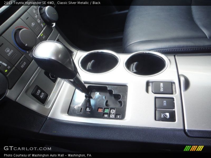 Classic Silver Metallic / Black 2013 Toyota Highlander SE 4WD