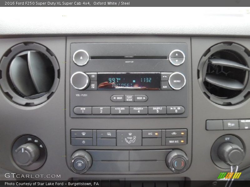 Oxford White / Steel 2016 Ford F250 Super Duty XL Super Cab 4x4