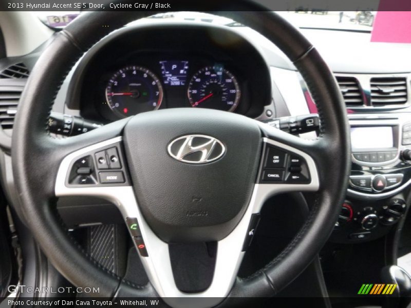 Cyclone Gray / Black 2013 Hyundai Accent SE 5 Door