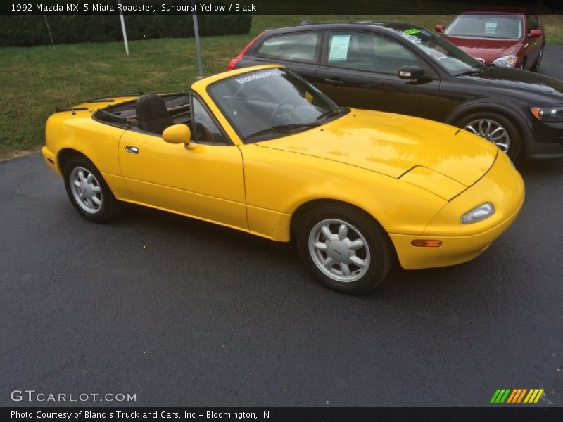 Sunburst Yellow / Black 1992 Mazda MX-5 Miata Roadster