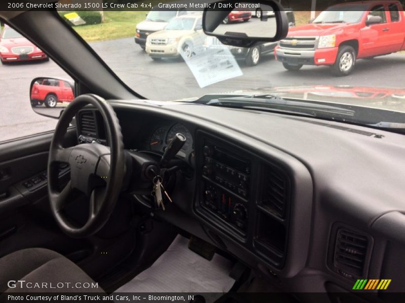 Graystone Metallic / Dark Charcoal 2006 Chevrolet Silverado 1500 LS Crew Cab 4x4