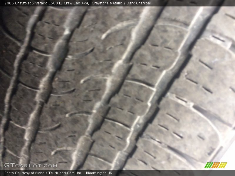 Graystone Metallic / Dark Charcoal 2006 Chevrolet Silverado 1500 LS Crew Cab 4x4