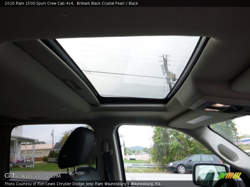Sunroof of 2016 1500 Sport Crew Cab 4x4