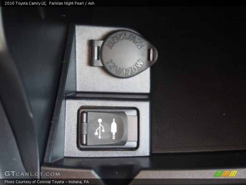 Parisian Night Pearl / Ash 2016 Toyota Camry LE