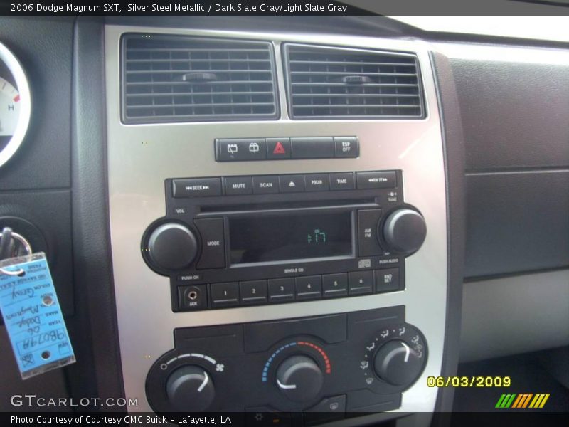 Silver Steel Metallic / Dark Slate Gray/Light Slate Gray 2006 Dodge Magnum SXT