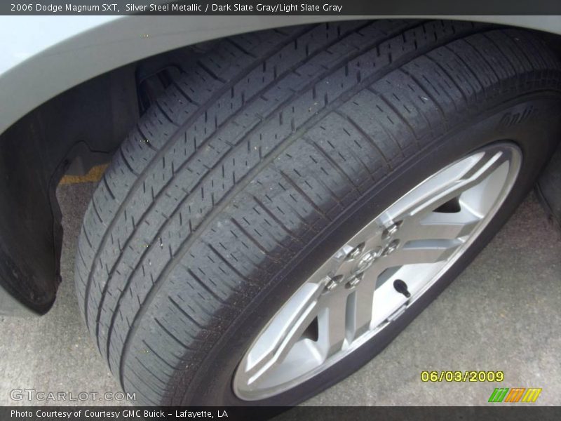 Silver Steel Metallic / Dark Slate Gray/Light Slate Gray 2006 Dodge Magnum SXT