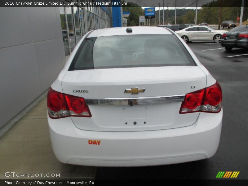 Summit White / Medium Titanium 2016 Chevrolet Cruze Limited LT