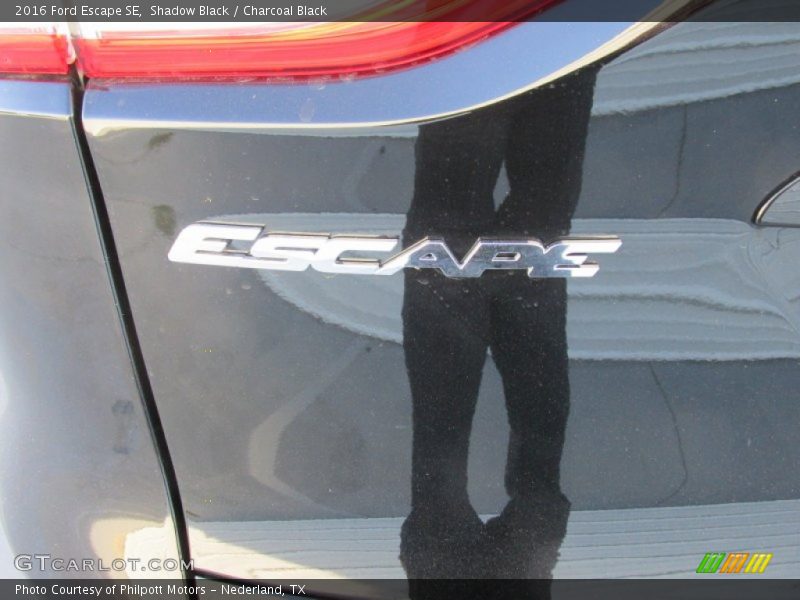 Shadow Black / Charcoal Black 2016 Ford Escape SE