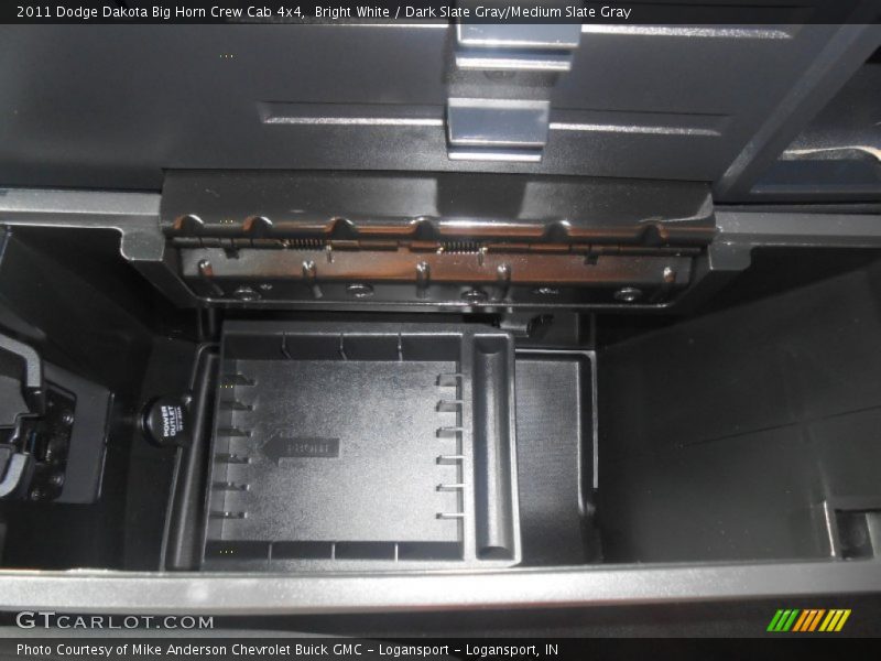 Bright White / Dark Slate Gray/Medium Slate Gray 2011 Dodge Dakota Big Horn Crew Cab 4x4
