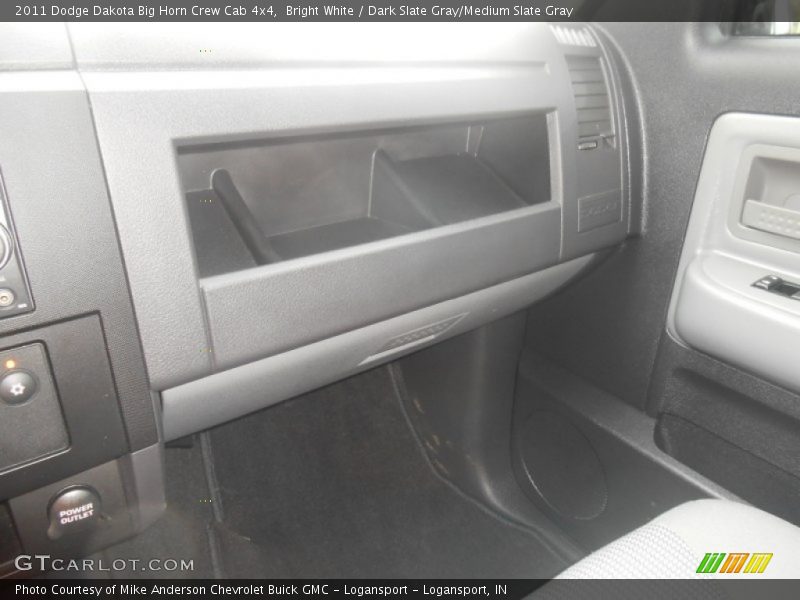 Bright White / Dark Slate Gray/Medium Slate Gray 2011 Dodge Dakota Big Horn Crew Cab 4x4