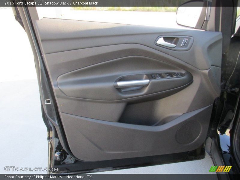 Door Panel of 2016 Escape SE