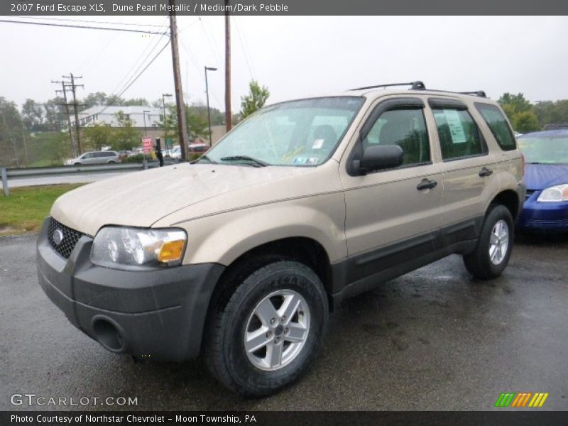 Front 3/4 View of 2007 Escape XLS