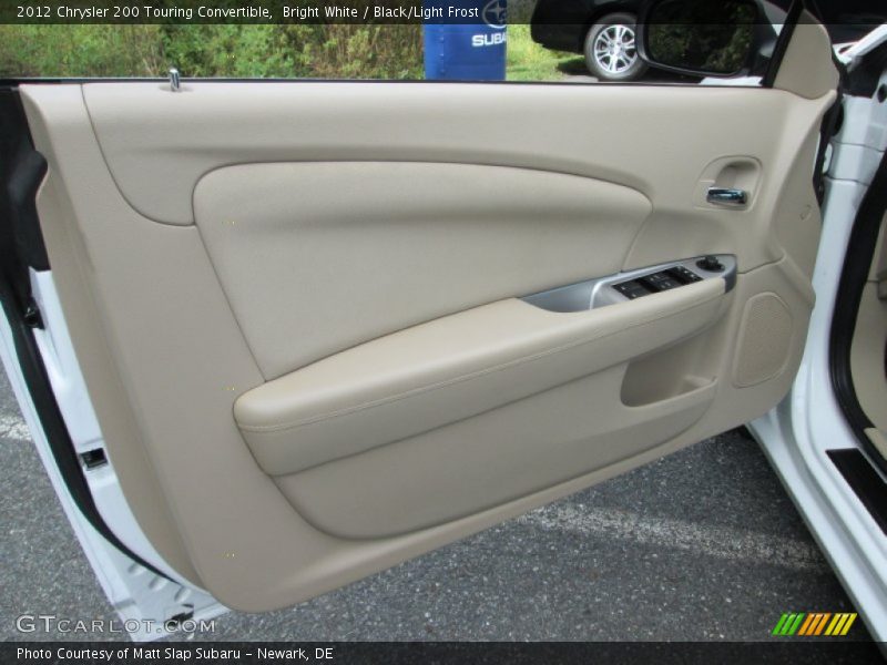 Bright White / Black/Light Frost 2012 Chrysler 200 Touring Convertible