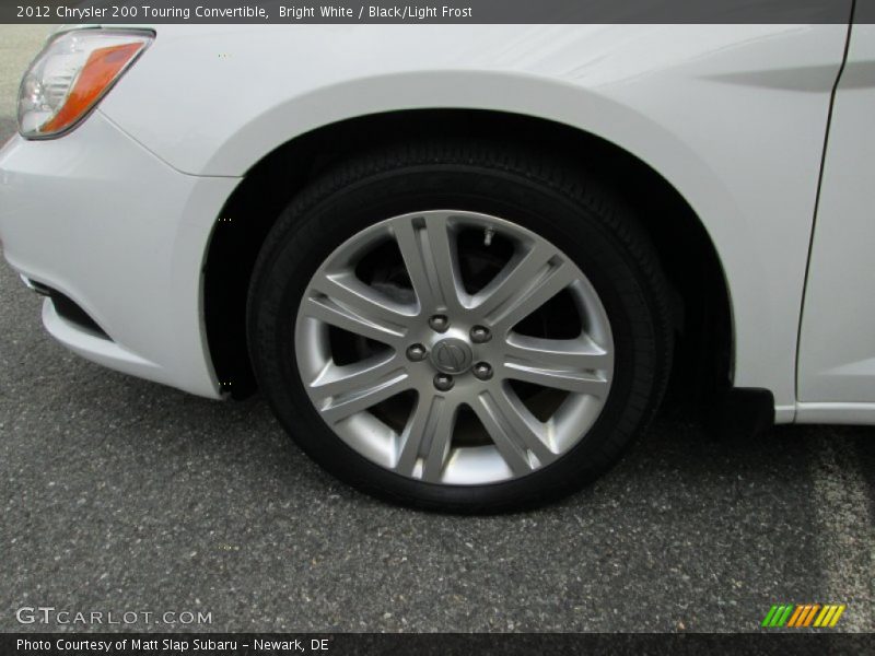 Bright White / Black/Light Frost 2012 Chrysler 200 Touring Convertible