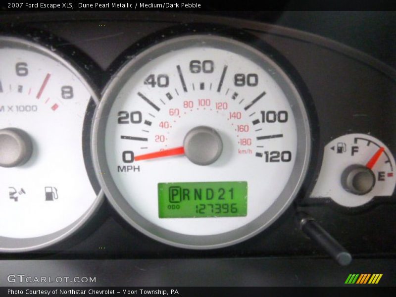 Dune Pearl Metallic / Medium/Dark Pebble 2007 Ford Escape XLS