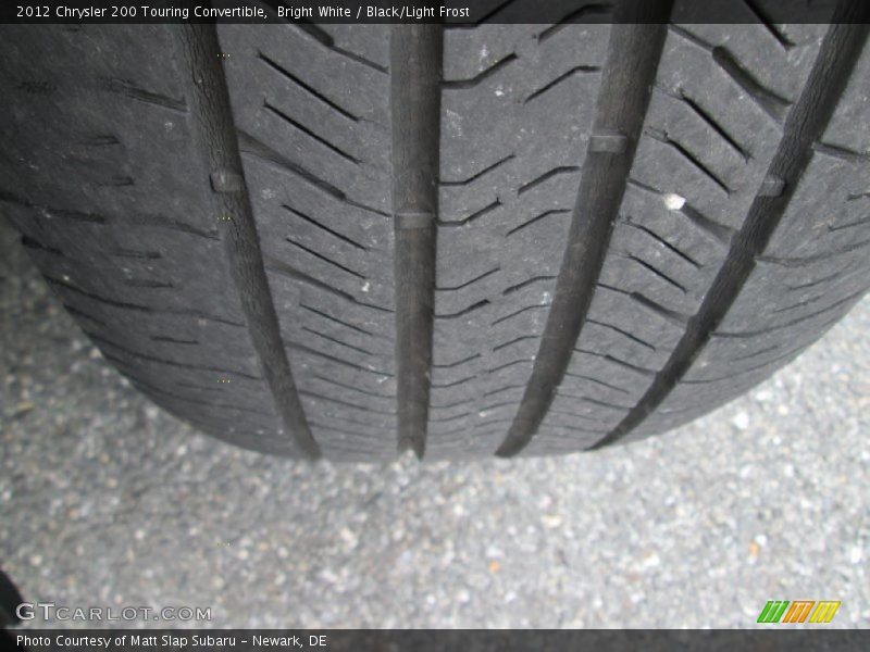 Bright White / Black/Light Frost 2012 Chrysler 200 Touring Convertible