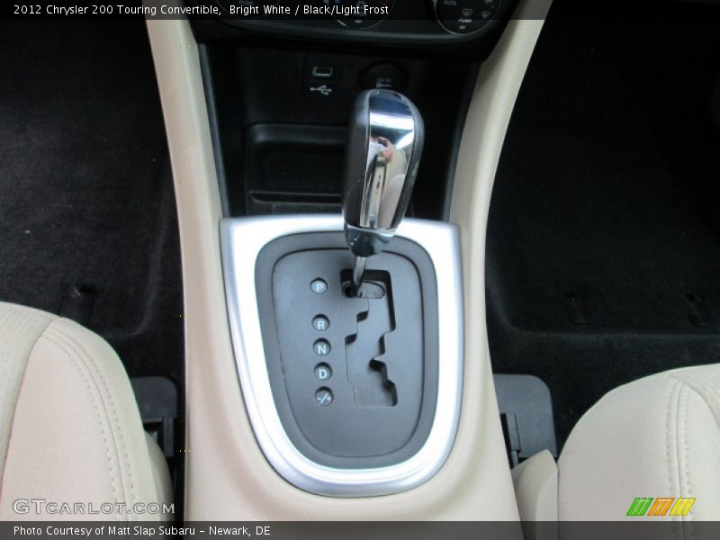Bright White / Black/Light Frost 2012 Chrysler 200 Touring Convertible