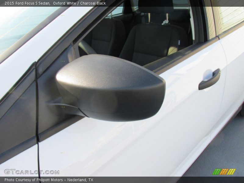 Oxford White / Charcoal Black 2015 Ford Focus S Sedan