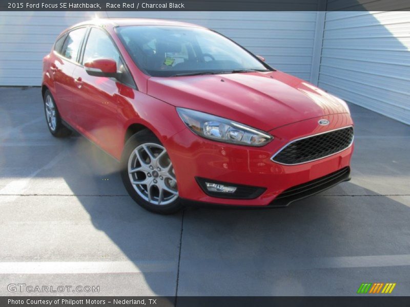 Race Red / Charcoal Black 2015 Ford Focus SE Hatchback