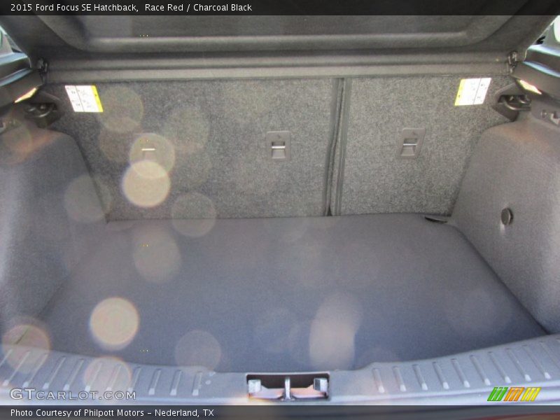 Race Red / Charcoal Black 2015 Ford Focus SE Hatchback