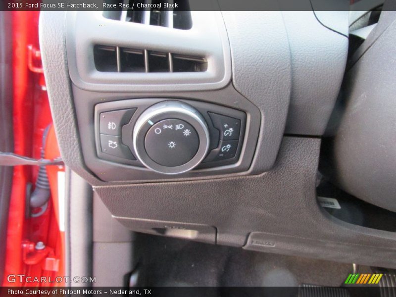 Race Red / Charcoal Black 2015 Ford Focus SE Hatchback