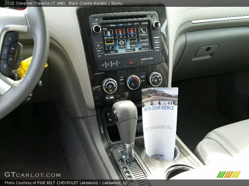 Black Granite Metallic / Ebony 2015 Chevrolet Traverse LT AWD