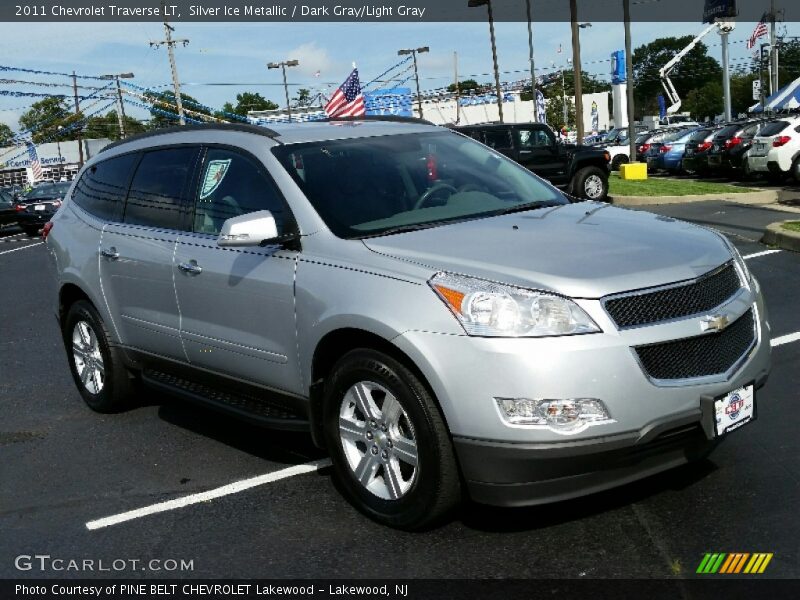 Silver Ice Metallic / Dark Gray/Light Gray 2011 Chevrolet Traverse LT