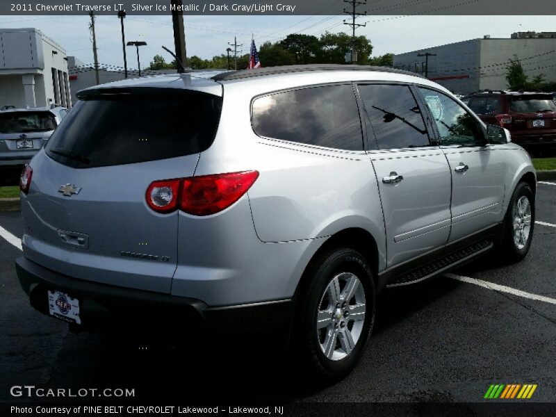 Silver Ice Metallic / Dark Gray/Light Gray 2011 Chevrolet Traverse LT