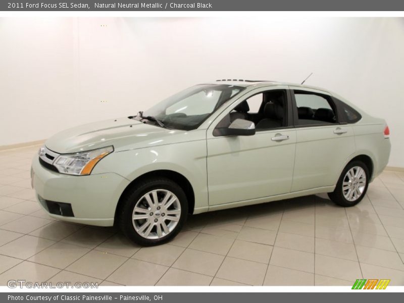 Front 3/4 View of 2011 Focus SEL Sedan