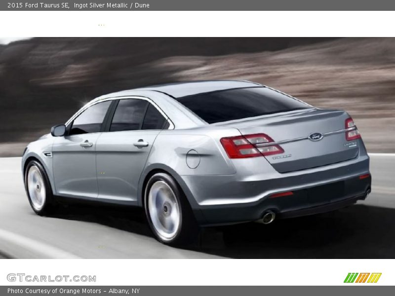 Ingot Silver Metallic / Dune 2015 Ford Taurus SE
