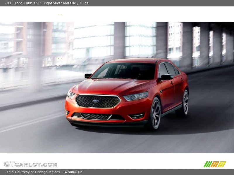Ingot Silver Metallic / Dune 2015 Ford Taurus SE