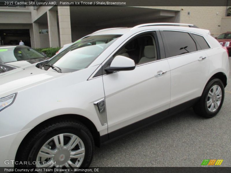 Platinum Ice Tricoat / Shale/Brownstone 2015 Cadillac SRX Luxury AWD