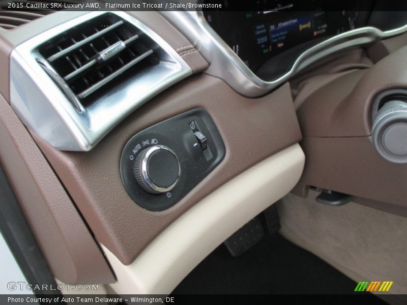 Platinum Ice Tricoat / Shale/Brownstone 2015 Cadillac SRX Luxury AWD