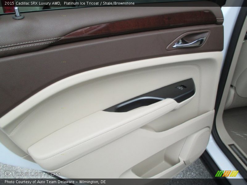 Platinum Ice Tricoat / Shale/Brownstone 2015 Cadillac SRX Luxury AWD
