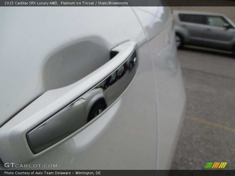 Platinum Ice Tricoat / Shale/Brownstone 2015 Cadillac SRX Luxury AWD