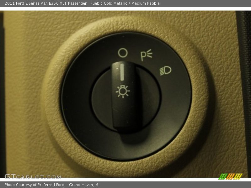 Pueblo Gold Metallic / Medium Pebble 2011 Ford E Series Van E350 XLT Passenger