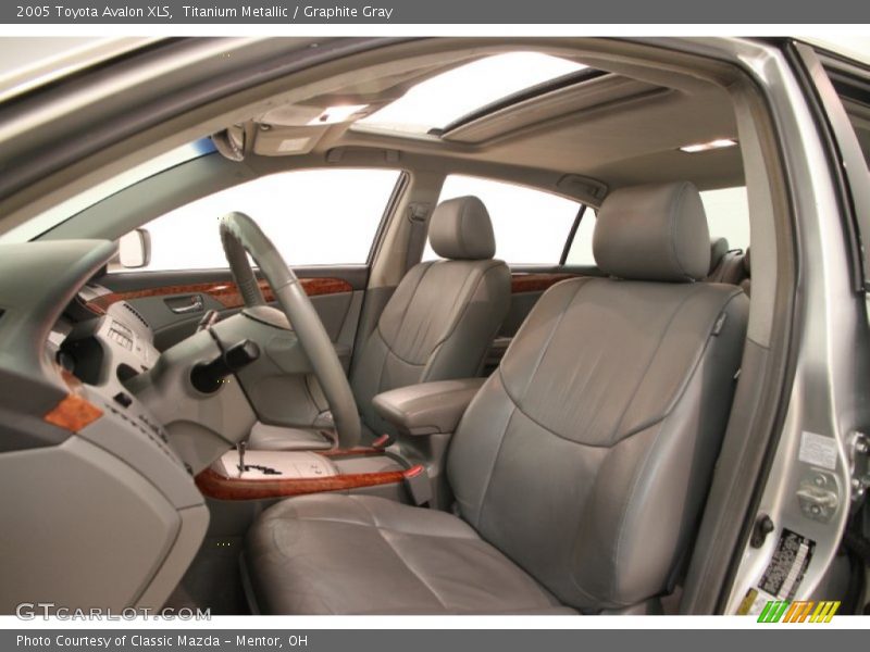 Titanium Metallic / Graphite Gray 2005 Toyota Avalon XLS