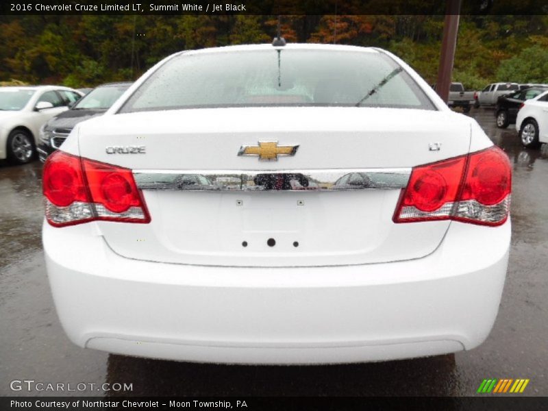 Summit White / Jet Black 2016 Chevrolet Cruze Limited LT